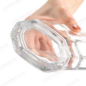 Customized 750ml End XO Transparent Glass Wine Bottle with Rubber Stopper