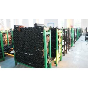 Heavy-duty spiral roller prevents material buildup and extends belt life for