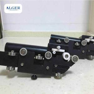 Flexible sealing spacer hand tool for making insulating glass