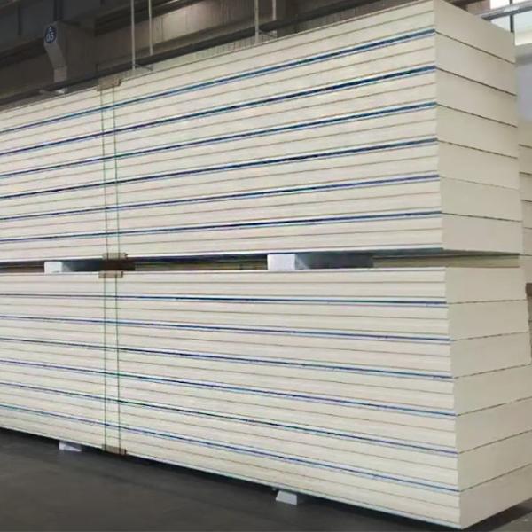 Quality More Than 20 Years Lifetime Polyurethane Insulating Panel with High Compressive Strength ≥0.15MPa wholesale