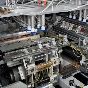 Expandable Hardcover Case Maker with Minimum Size of 105×160mm and 6-80mm Spine