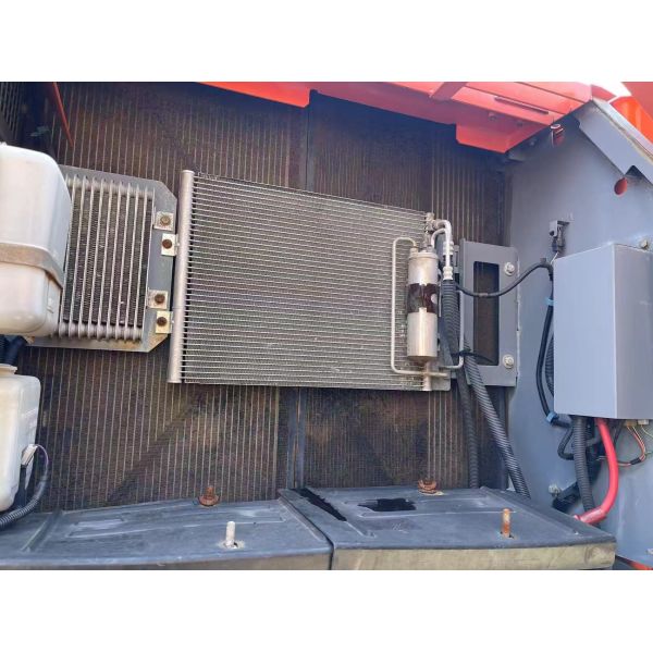 Second-hand Hitachi 330-3 excavator in excellent condition and low price