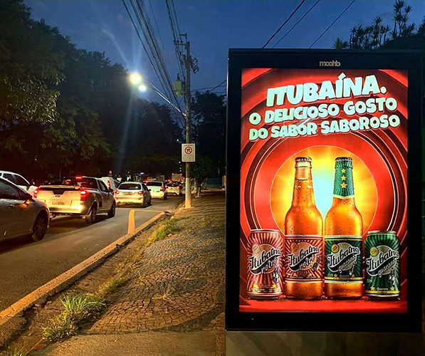 China Hot 55 Inch Outdoor Digital Ads Signage 2500nits Brightness A For Bus Shelter