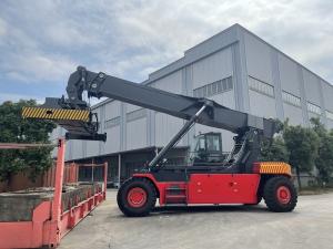 Cheap Terminal Yard Stacking Container Reach Stacker 45tons With ZF 5WG261 AUTO Transmission for sale