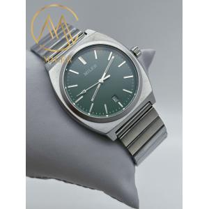 Stylish Men Quartz Watch With Push-Button Hidden Clasp And Mineral Glass