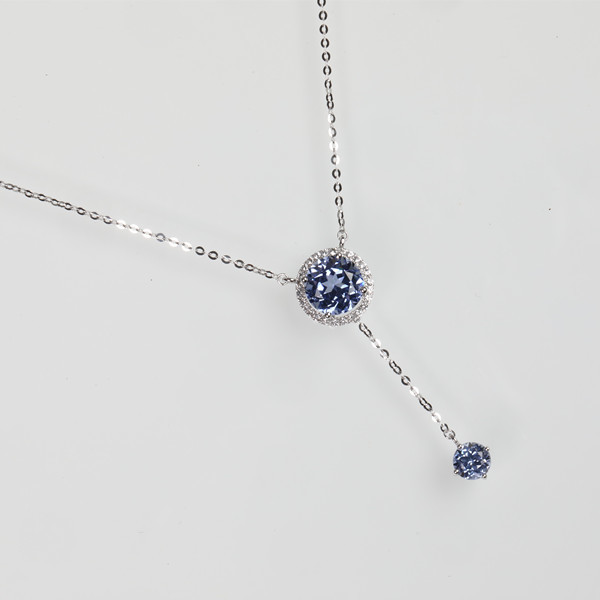 OEM Serbice Al2O3 Green Sapphire Stone Gem With Classic Cut