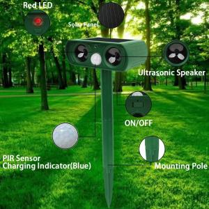 Outdoor Solar Powered Waterproof Animal Repeller Shocked Repeller for Animal