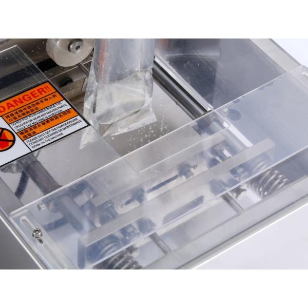 Earth Bag Liquid Filling Machine 25L 4 Head Fully Automatic