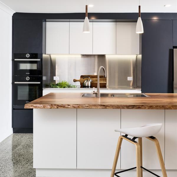 Customized Complete I Shape Lacquer Dining Table Multifunctional White And Black