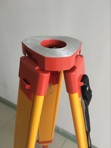 Total Station Accessories total station common use heavy wooden tripod