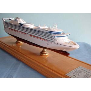 Handmade Princess Cruise Ship Models With Offset Printing Hull Logo Printing