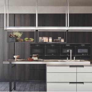 Customized Waterproof Luxury Smart Wood Lacquer Kitchen Cabinet by American