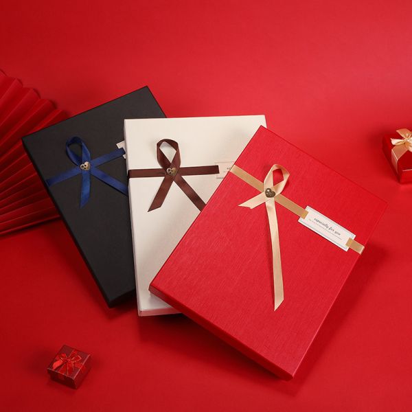 Valentine's Day jewelry boxes with Korean style design featuring long strip bows