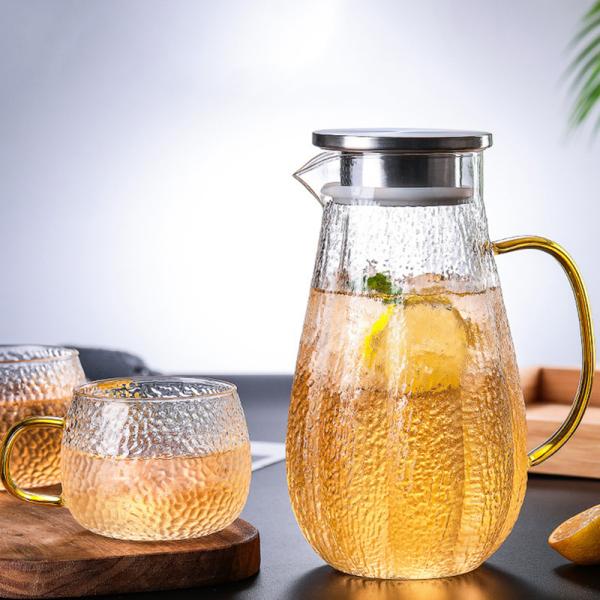 Drip Free Glass Refrigerator Pitcher , Spill Proof Spout Carafe Water Bottle