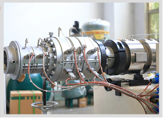 PVC Large Diameter Hollow Wall Winding Pipe Plastic Manufacturing Machine Machinery