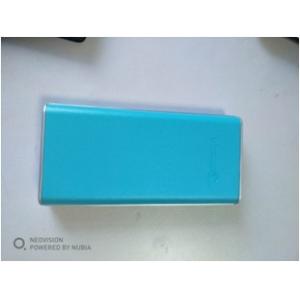 China Blue Portable Cell Phone Power Bank Battery Powered Cell Phone Charger on sale