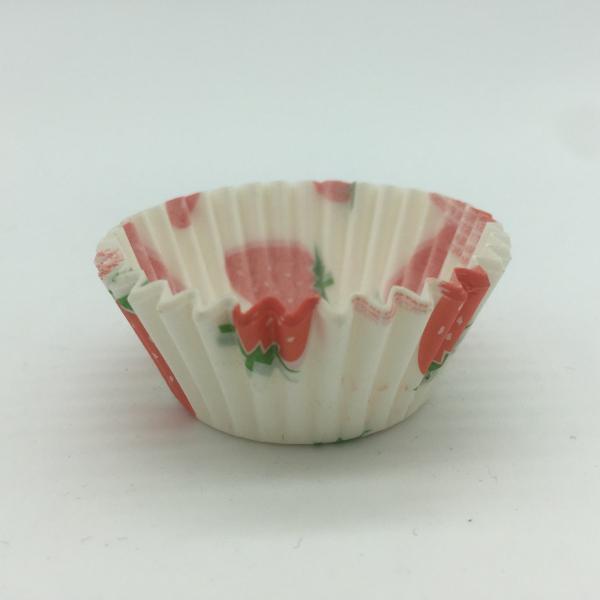 White And Red Greaseproof Cupcake Liners Disposable Baking Paper Cup Mini Strawberry Pattern