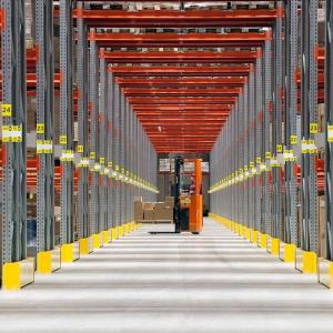 Safe Warehouse Heavy Duty Shelving , Industrial Shelving Pallet Racks