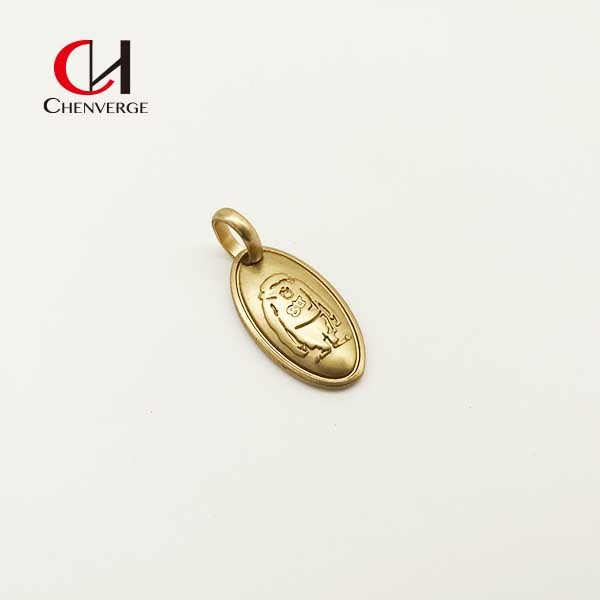 Quality Practical Thickened Replacement Belt Buckle , Rustproof Golden Backpack Pendant wholesale