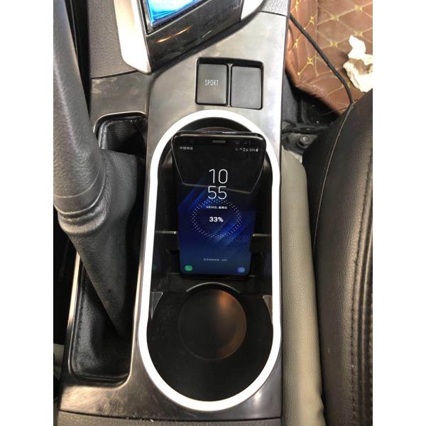 Quality In Car Wireless Charger with qi For TOYOTA COROLA, Levin 15-18 fast chargers 10W in car chargers with 3 coils wholesale