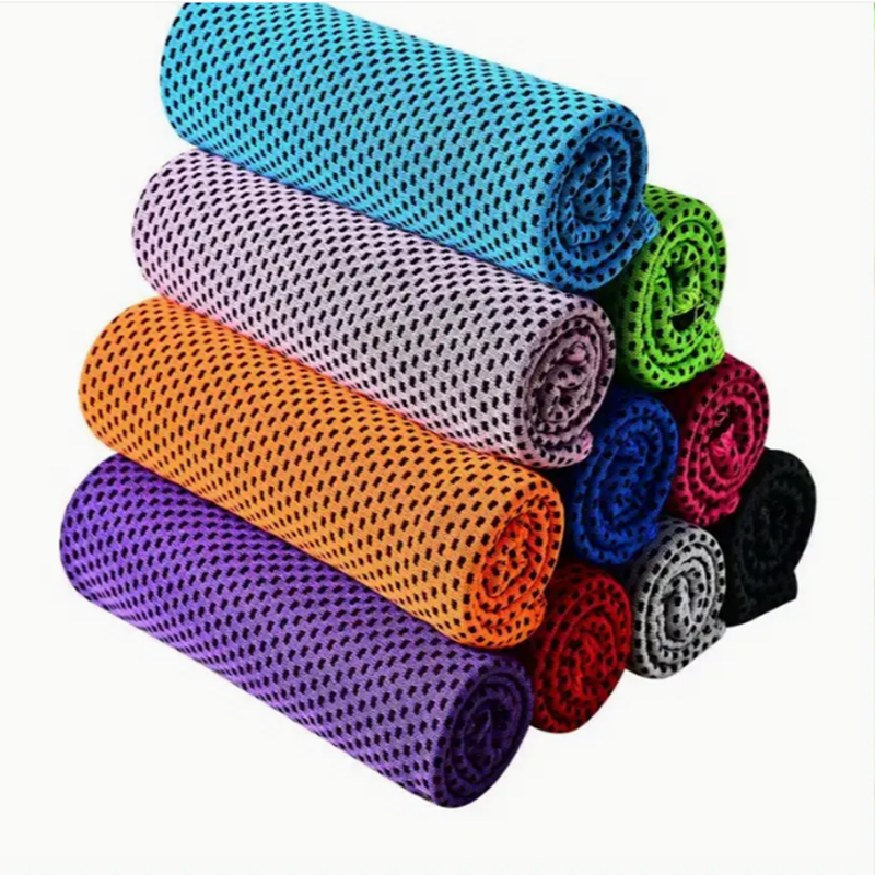 China Compact Quick-Dry Modern Microfiber Gym Towel for Lightweight Portable Workouts on sale