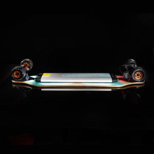 China Long Range Electric Skateboard For Adults , Motorized Longboard Skateboard 4 Wheel on sale