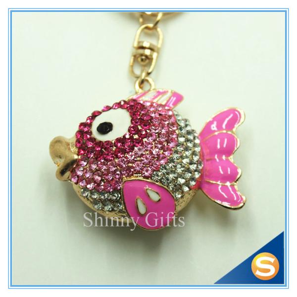 Quality Hot Metal Fish Shape Bag Decoration Charm Keychain Innovative Key Chain For The Key wholesale