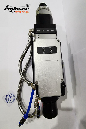 Metal Enclosed Laser Cutting Machine With Cypcut Control System And Raytools Laser Head Durable