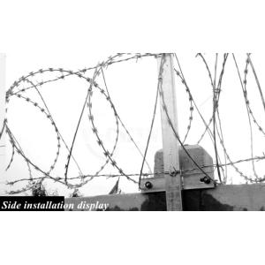 China Low Carbon Cross Type Hot Dip Galvanized Razor Wire 500mm Coil Diameter 22mm±1mm on sale