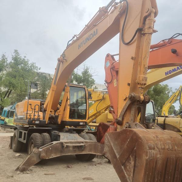 Quality 22 Ton Hyundai R210w-9 Wheeled Excavator Equipped With Cummins B7 Engine wholesale