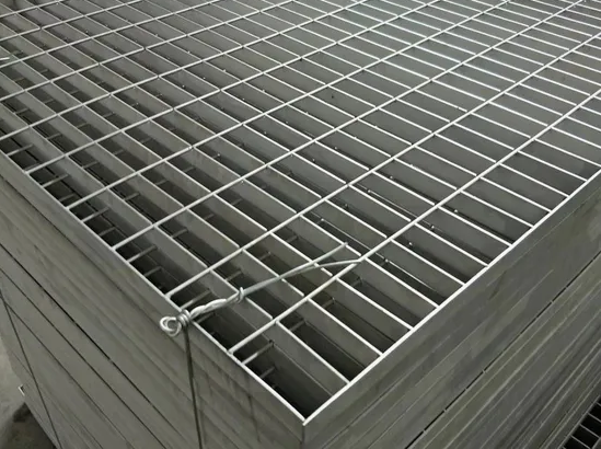 Welded Stainless Steel Bar Grating with 2" and 4" Cross Bar Spacing and 15/16" Bearing Bar Spacing for High Strength and Durability