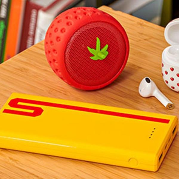 5.4 Patented Strawberry Speaker 3W Portable Wireless Bluetooth Speaker With Handsfree Calling