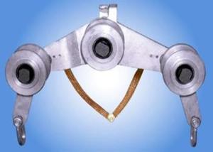Three Wheel Structure Transmission Line Stringing Tools Earthing Pulley Block and Tackle