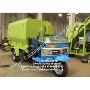 Mobile Silage Spreader Machine TMR Feed Mixer For Dairy Cows , Diesel Engine