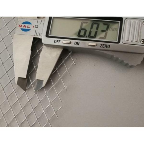 Galvanized Iso9001 Steel Diamond Mesh 0.5mm-1.0mm Plate Thickness