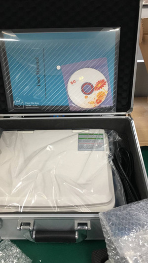 10400mA Lithium Battery Portable Ultrasound Scanner With 12.1 Inch LED Monitor