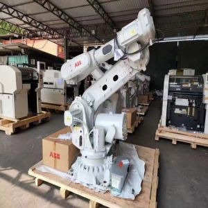6700-205/2.8 Industrial Used ABB Robot 205kg Payload With Cabinet Teach Pendant