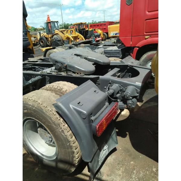 Yellow Used Tractor Trucks HOWO 6x4 Tractor 375 Heavy Work Transportation