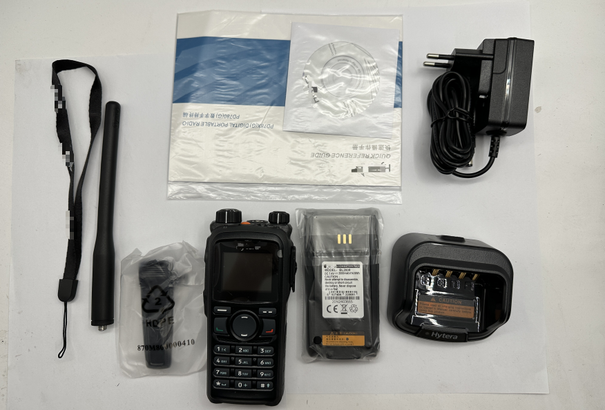 Long Range Handheld UHF Radio with 1024 Storage Channel VHF UHF Frequency Type