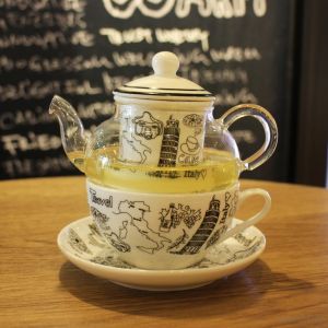 Flower Design Stackable Glass Teapot Cup And Saucer Infuser Set For Mother'S Day