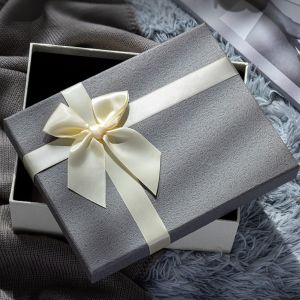 High End Gift Box Packaging Customizable Size For Valentine's Day Mother's Day