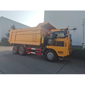SINOTRUK Heavy Duty Tipper Dump Truck LHD With Unilateral High Strength Skeleton
