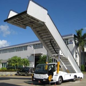 Cheap Diesel Engine 5800mm Width 45km/hr Aircraft Passenger Stairs for sale