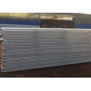 Robust Portable Welded Wire Mesh Fence Metal Farm Gates Modern Style