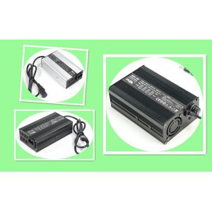 3.65V 4.2V 20A Single Cell Lithium Battery Charger For LiFePO4 155 * 90 * 50 MM