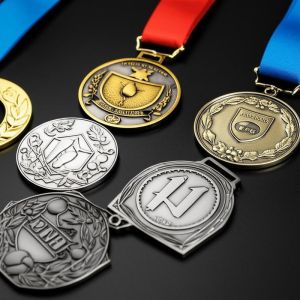 China Customized Design Metal Award Medal with 2mm Thickness and 7-10 Business Days Production on sale