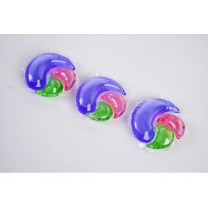 China Stocked Liquid Detergent Capsules Beads Washing Soap Scent Natural Laundry Laundry Pods 3 In 1 on sale