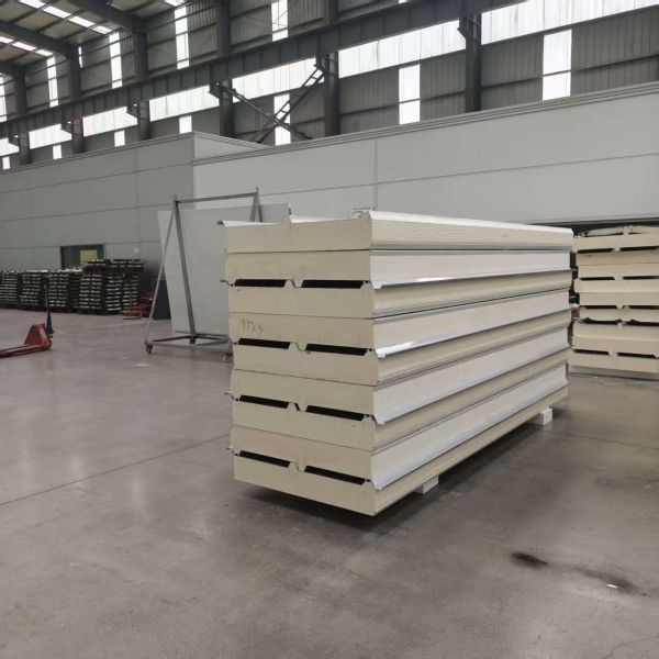 Quality Roof panels with the polyisocyanurate (PIR) rigid foam core  wholesale