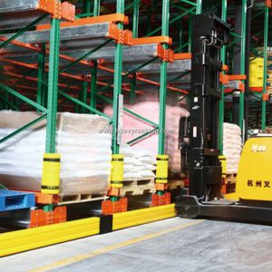 Polymer Ground Safety Barrier Warehouse Safety Barrier Traffic Guardrails