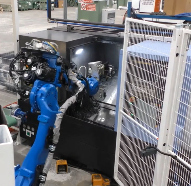 YASKAWA GP180 6 Axis Industrial Programming Robotic Arm No Teaching Required